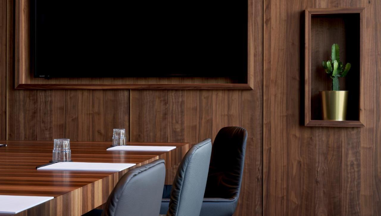 루머스 호텔 프랑크푸르트 외부 사진 The interior of the restaurant