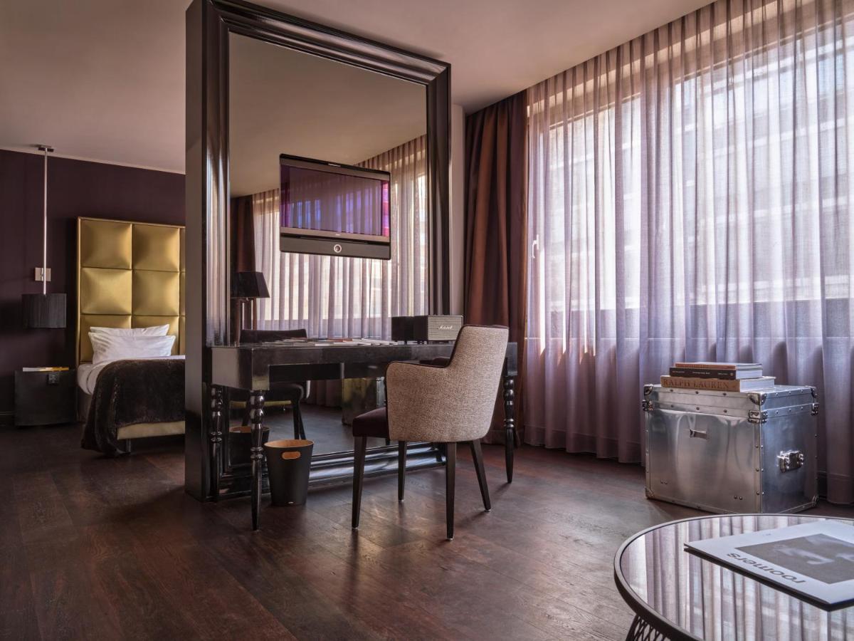 루머스 호텔 프랑크푸르트 외부 사진 A suite at the hotel