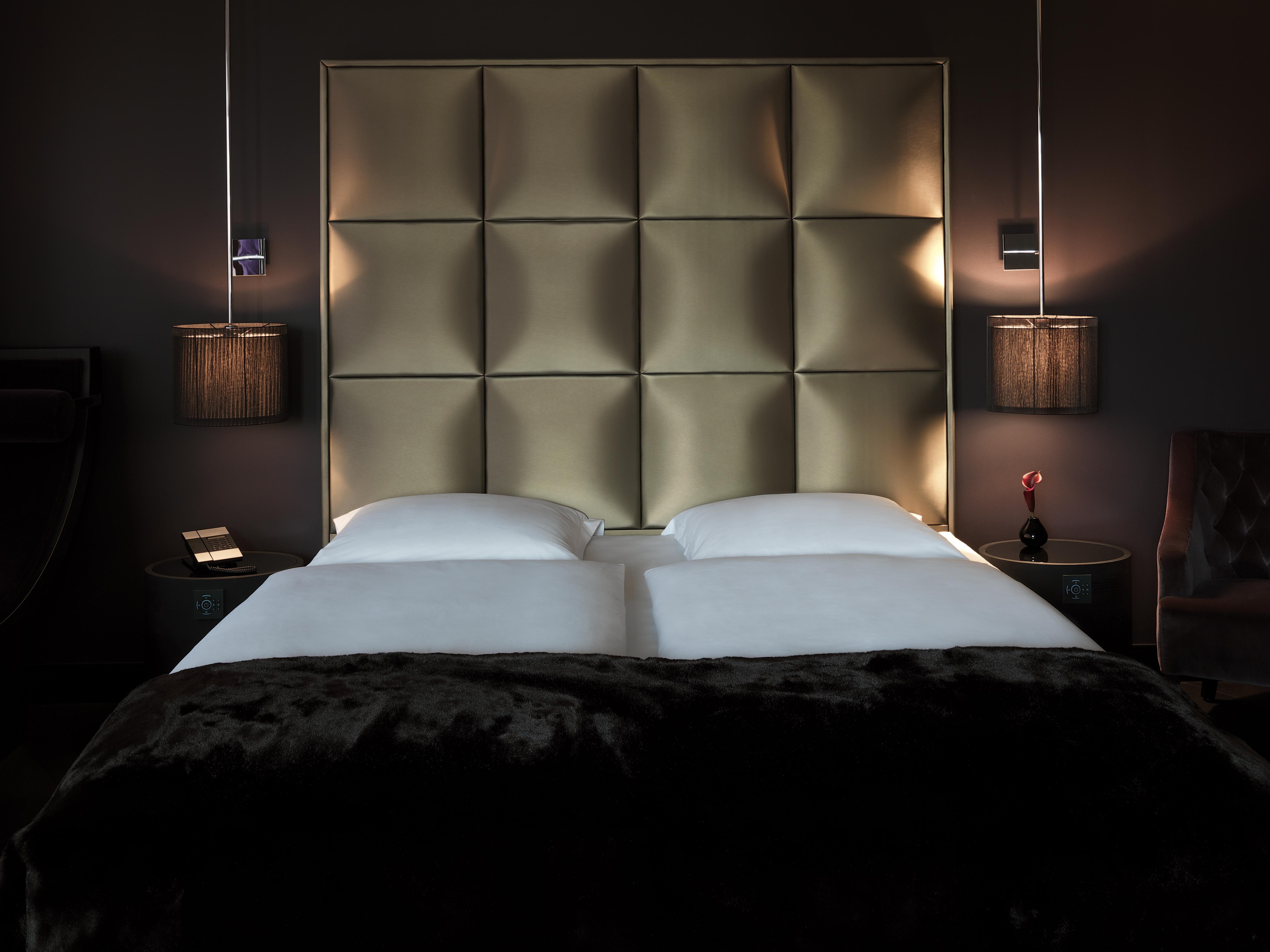 루머스 호텔 프랑크푸르트 외부 사진 A bed