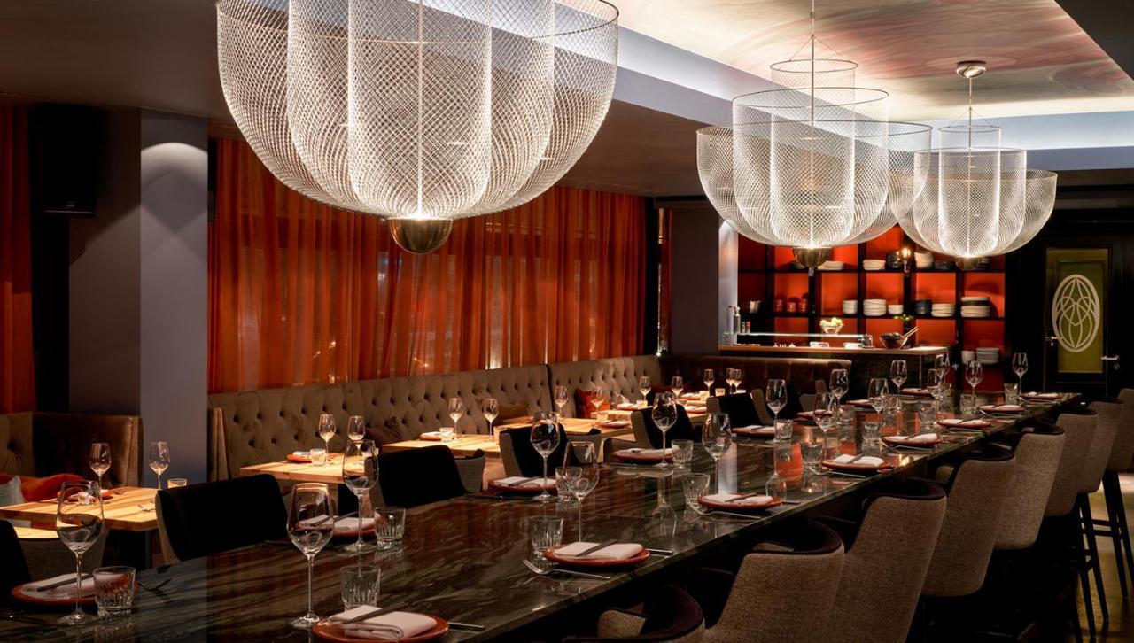 루머스 호텔 프랑크푸르트 외부 사진 Interior of the restaurant